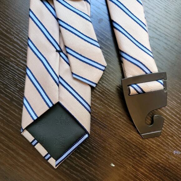 JOS. A. BANK Traveler Men's 100% Silk Necktie Designer Striped Blue/Tan EUC - Picture 6 of 7